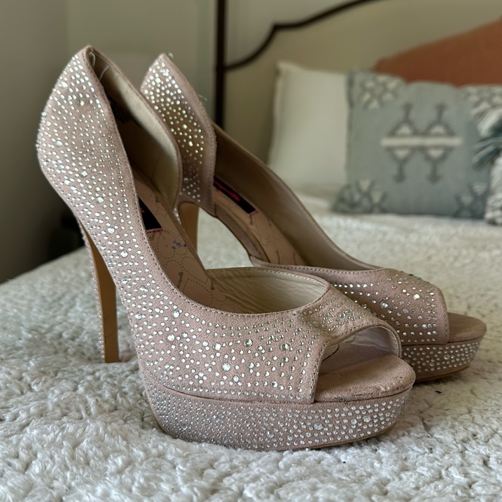 Betseyville Women's 9 Peep Toe Stiletto Heels Beige Tan Rhinestone Crystals Glam
